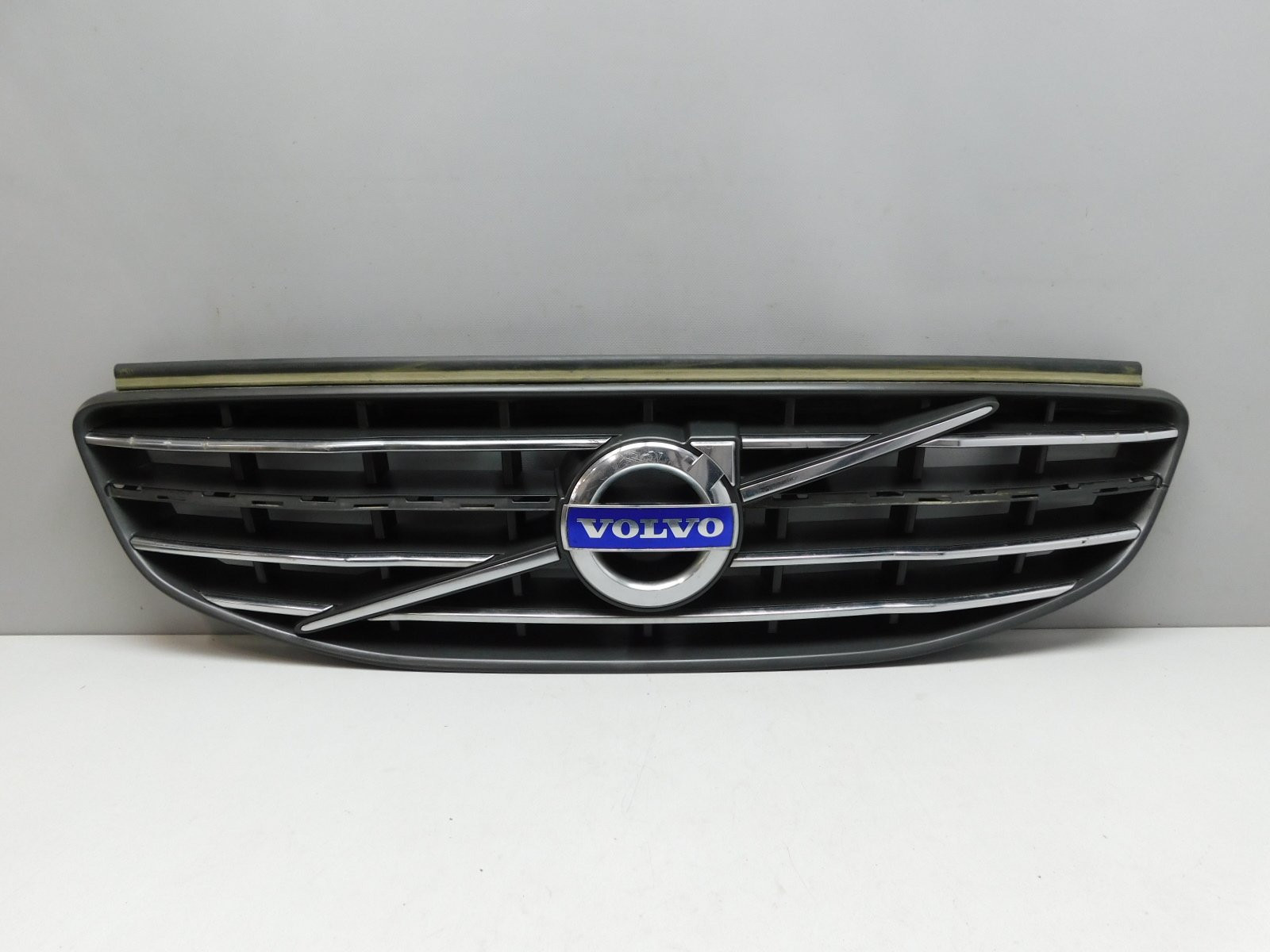 Решетка радиатора Volvo XC60 2008-2017