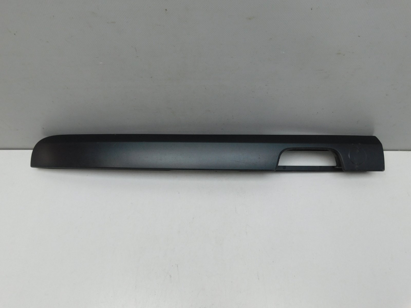 Накладка двери багажника VAZ Lada Largus 2011>