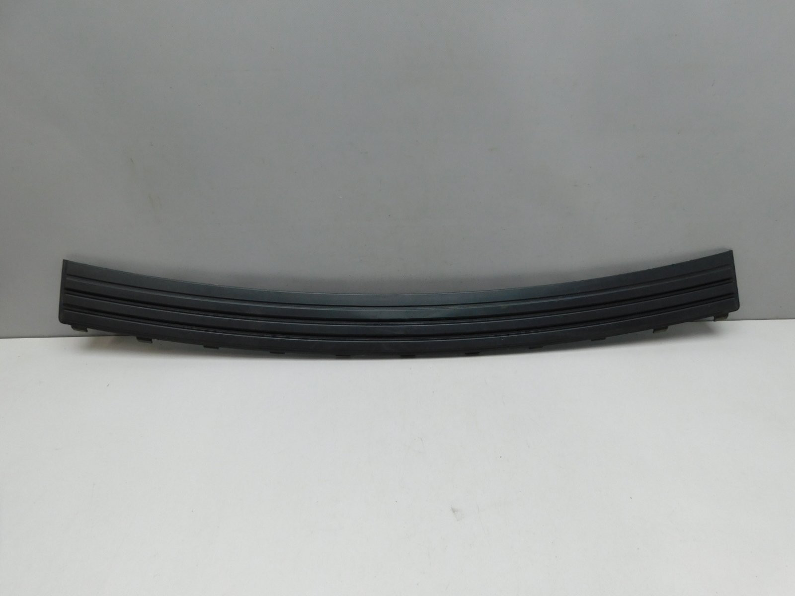 Накладка заднего бампера Jeep Grand Cherokee (WK2) 2010>