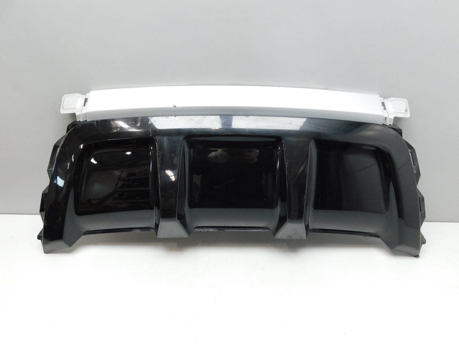 Накладка заднего бампера Land Rover Range Rover Evoque 2011-2019