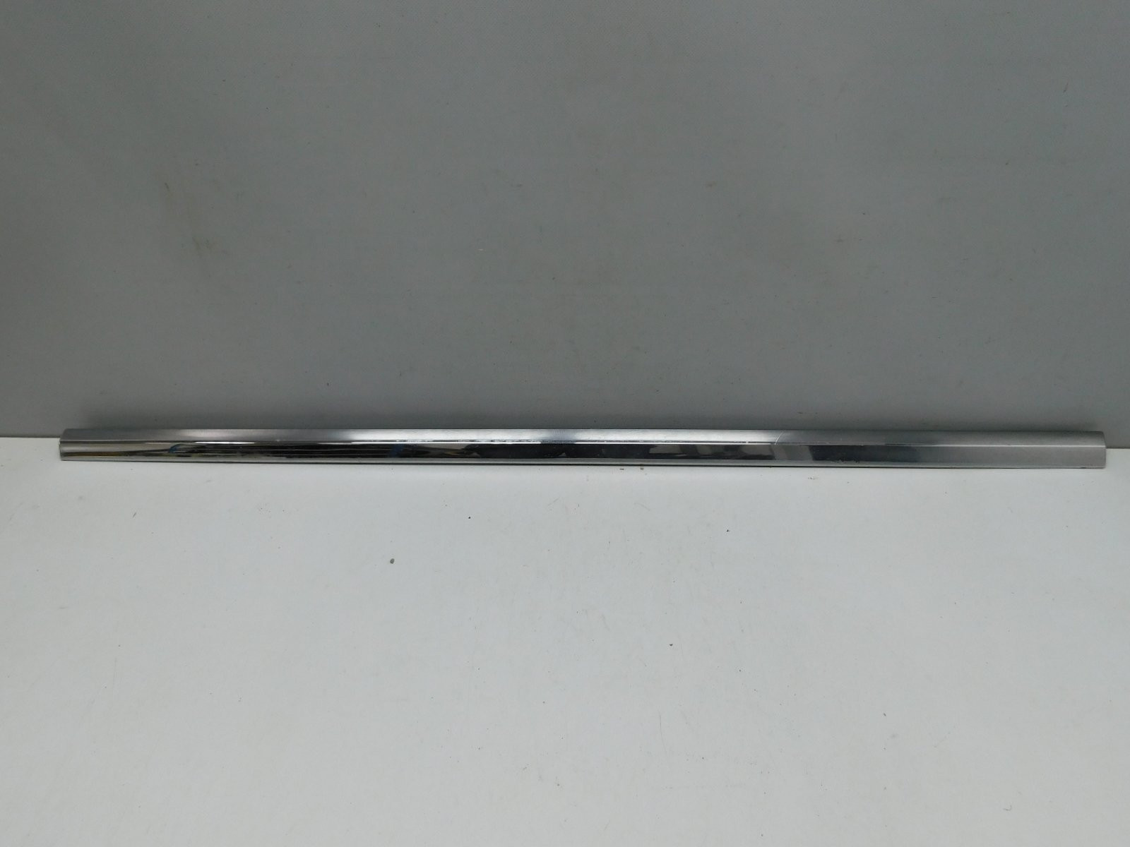 Молдинг двери передней правой BMW 7-серия G11/G12 2014>