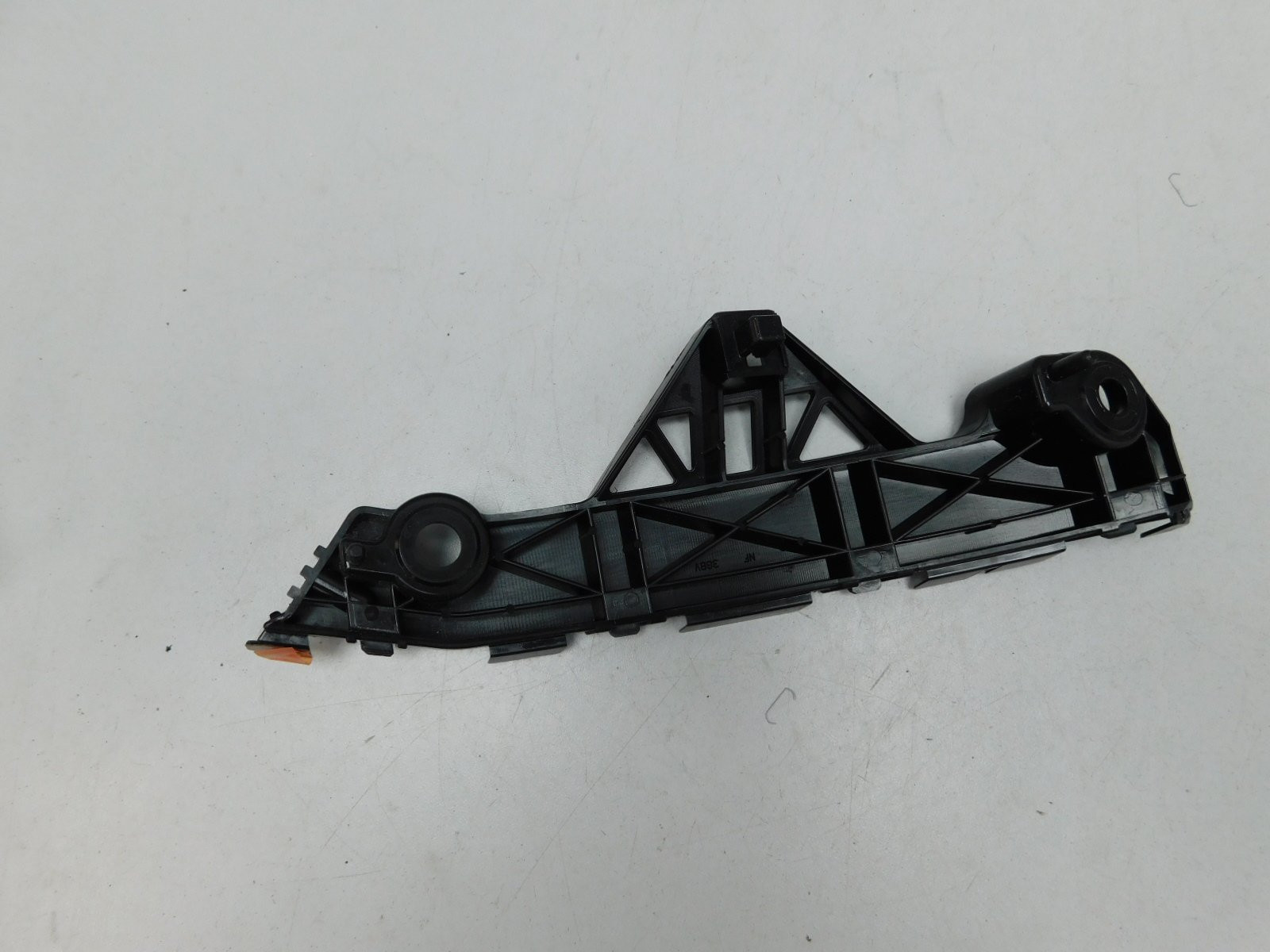 Направляющая переднего бампера Mazda 3 (BL) 2008-2013