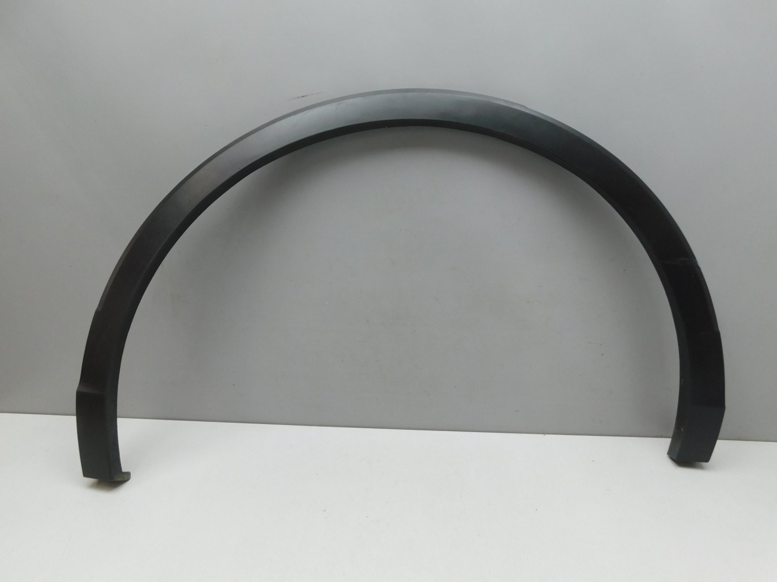 Накладка крыла заднего  правого Volkswagen Tiguan 2017>