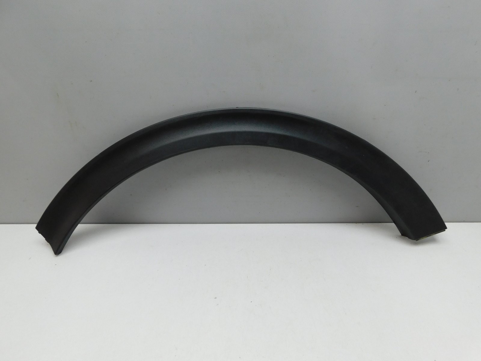 Накладка крыла заднего  правого Kia Sportage 2015>