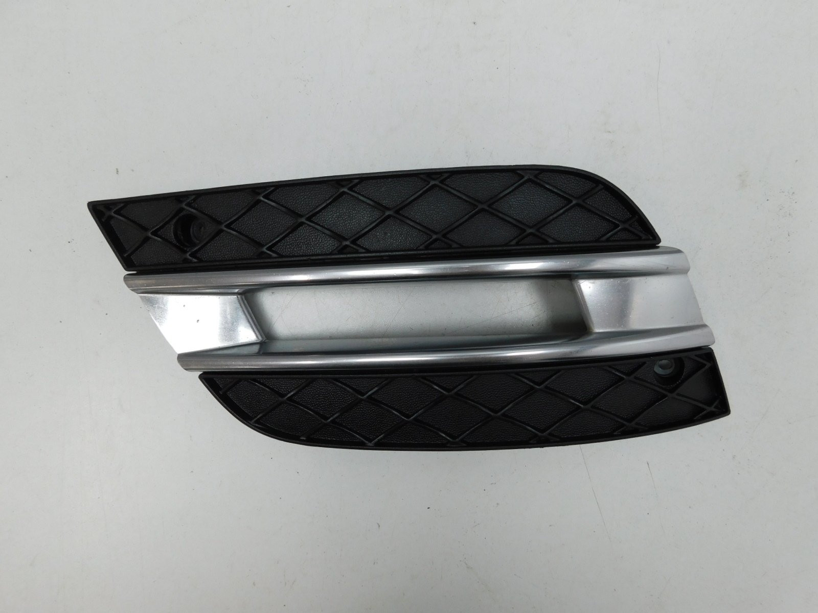 Решетка в бампер правая Mercedes-Benz M-Klasse (ML) W164 2005>