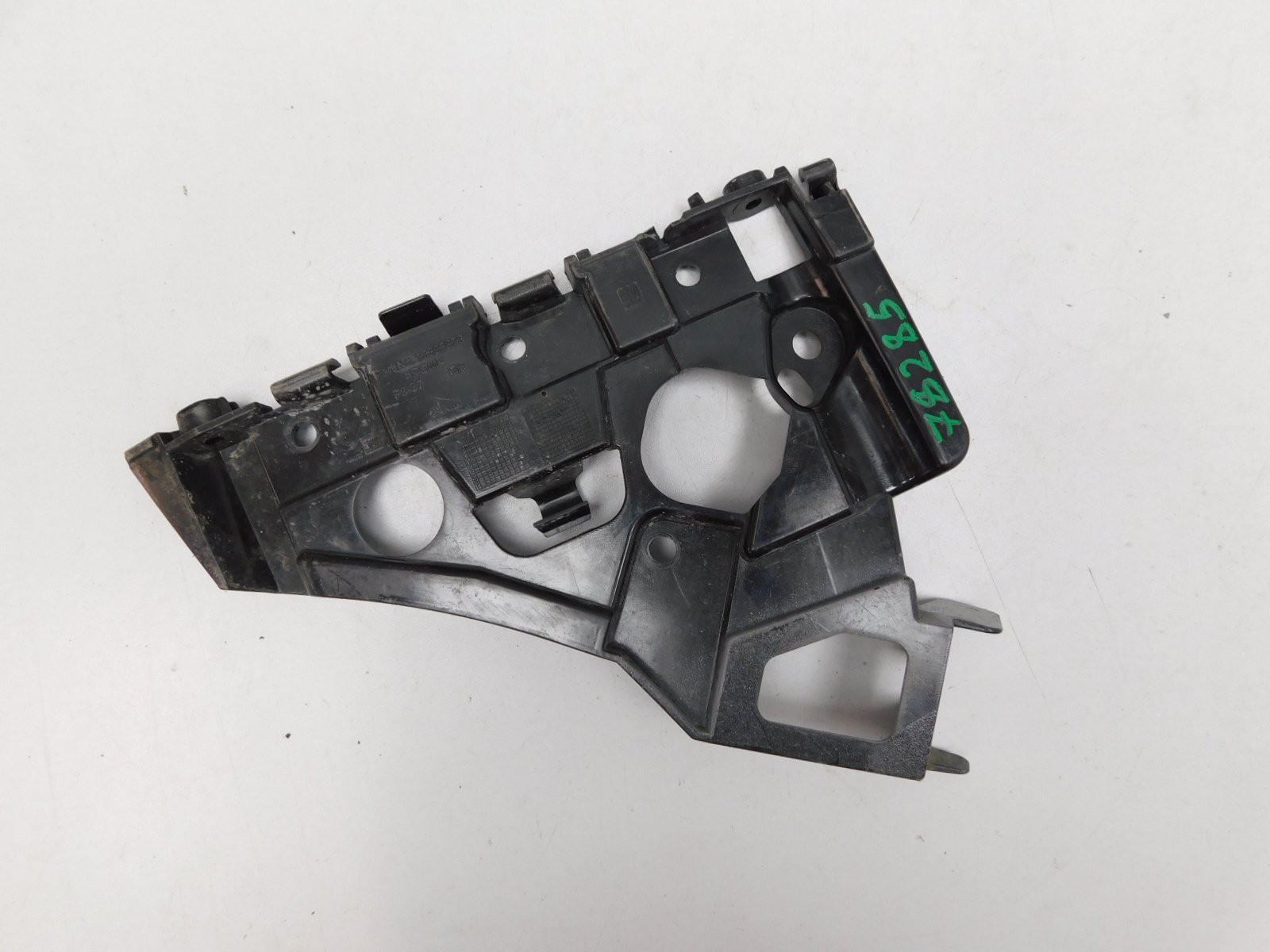 Направляющая переднего бампера Opel Astra J 2010>