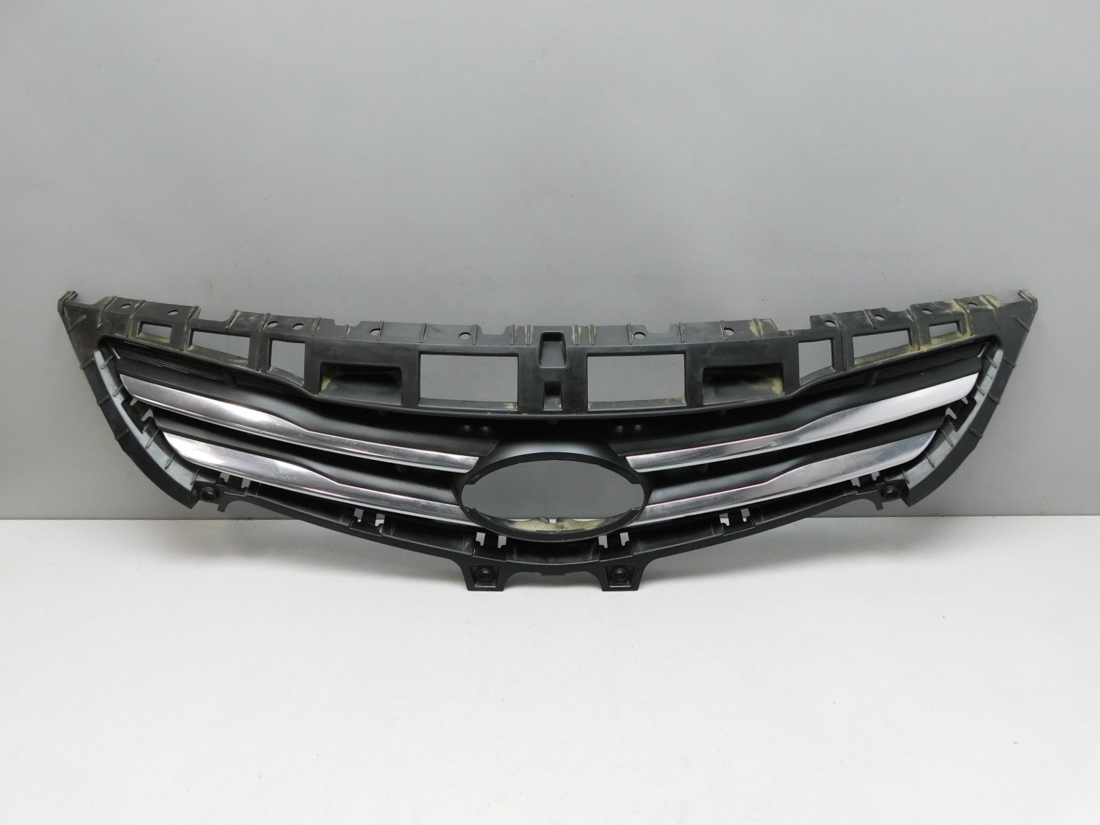 Решетка радиатора Hyundai Solaris 2010-2017