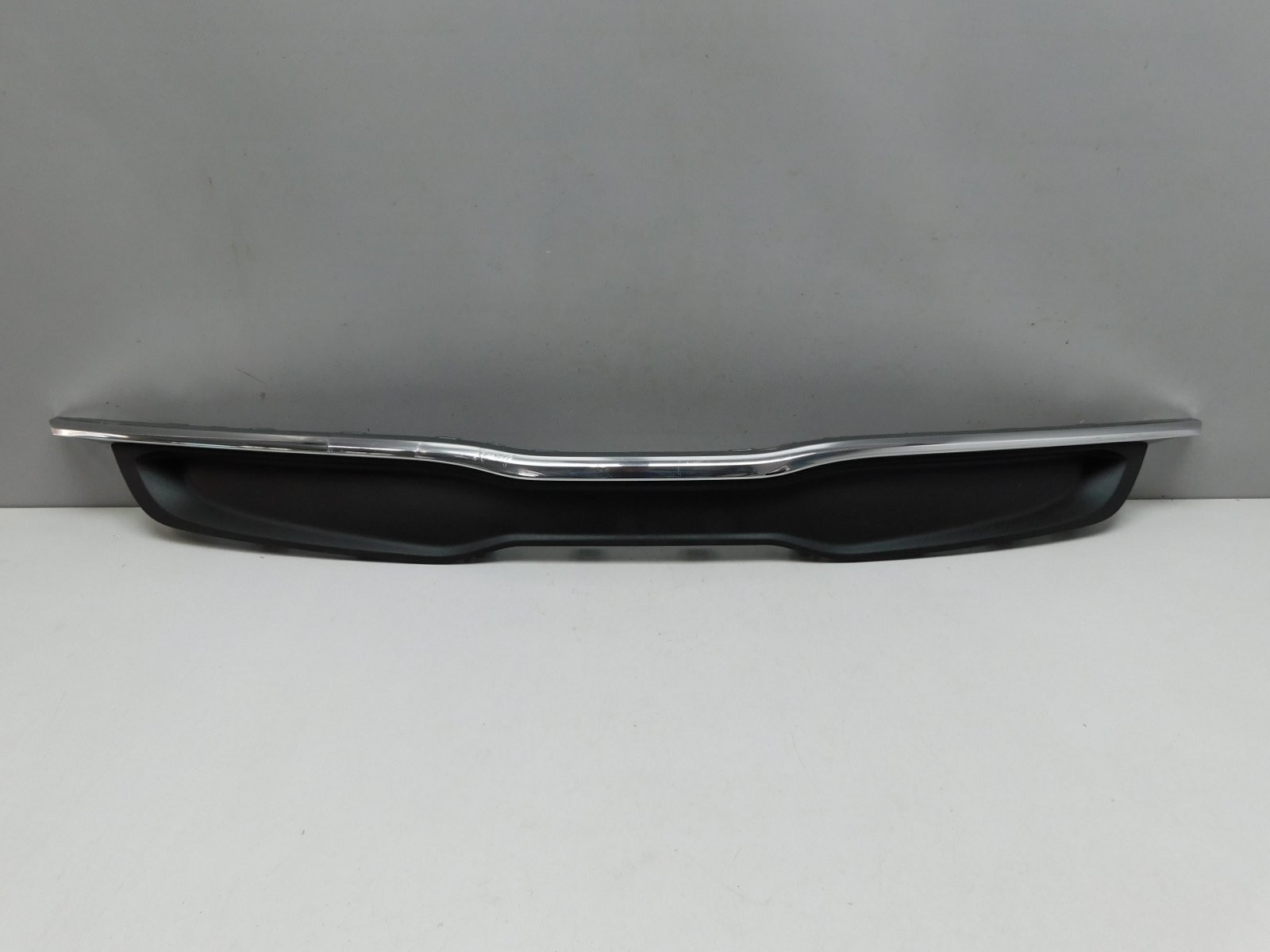 Решетка радиатора Kia Rio 2017>