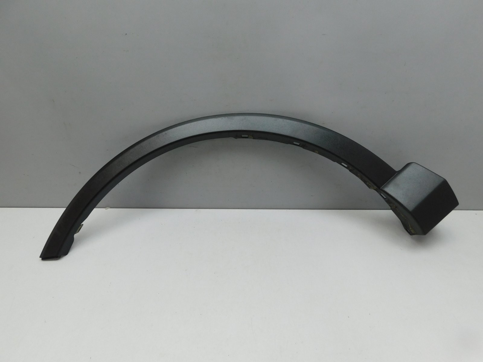 Накладка крыла переднего левого Toyota RAV 4 2013-2019