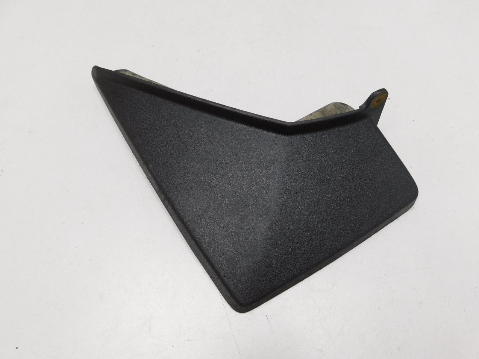 Брызговик задний левый Cadillac SRX 2009>