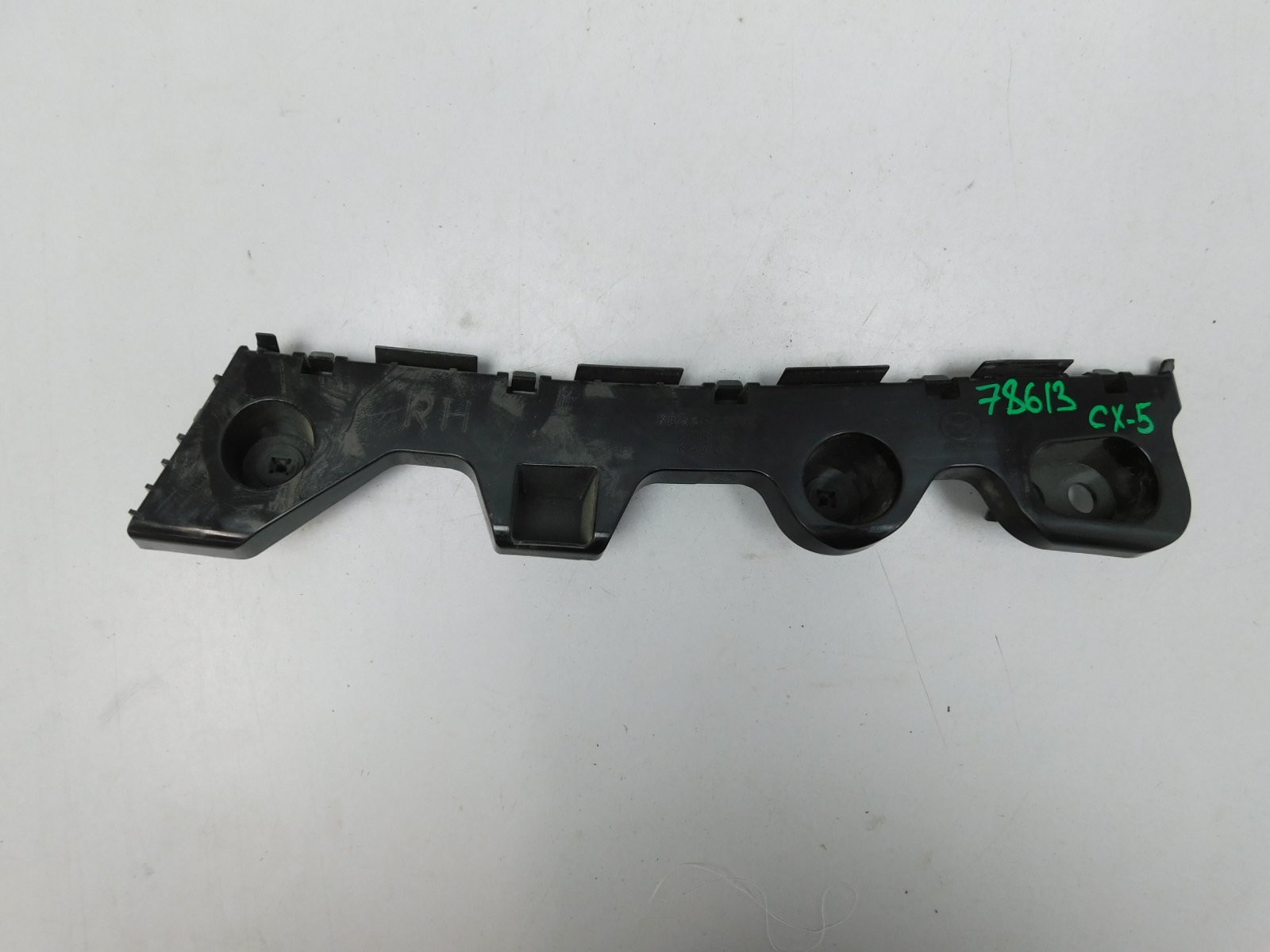 Направляющая заднего бампера Mazda CX 5 2012>