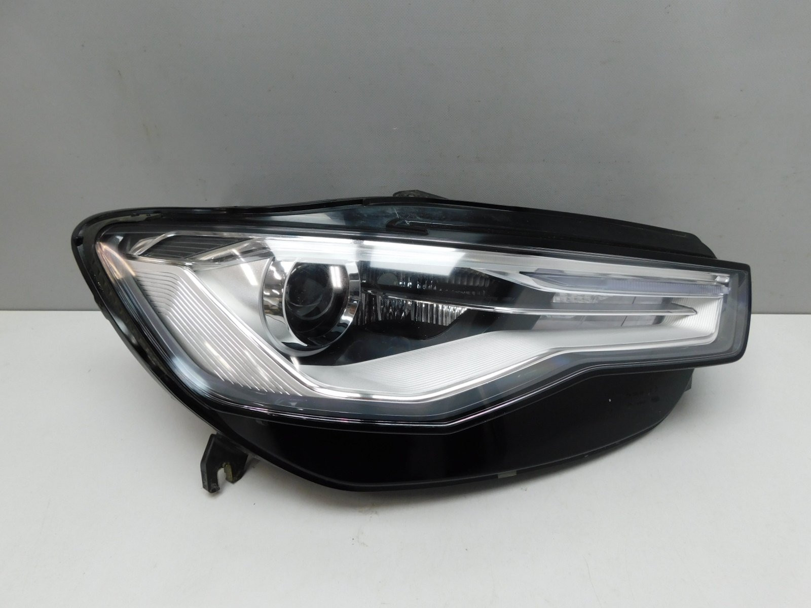 Фара правая Audi A6 [C7,4G] 2011-2018