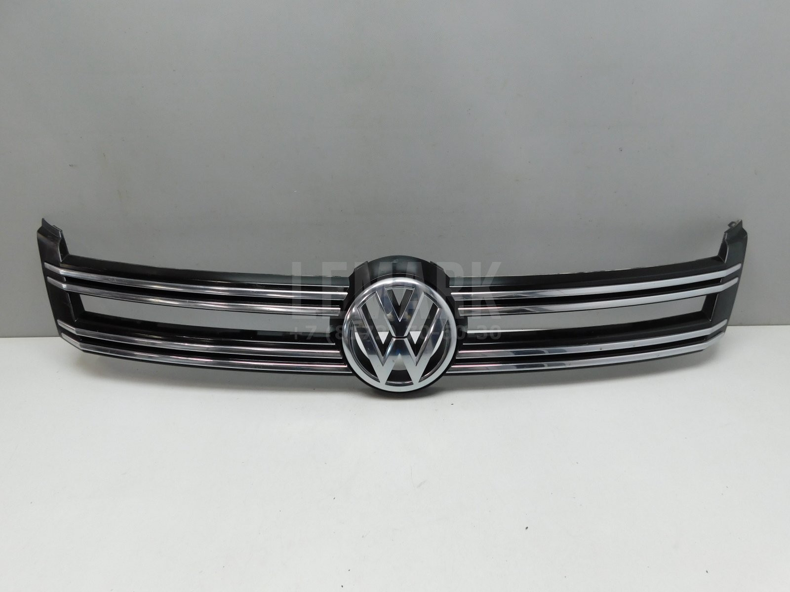 Решетка радиатора Volkswagen Tiguan 2007-2017 5N0853655