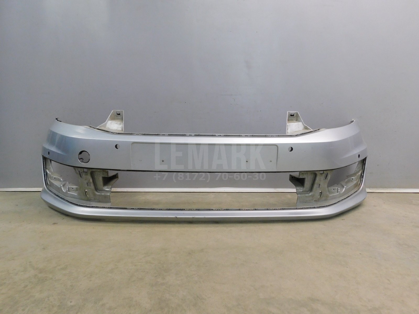 Бампер передний Volkswagen Polo Sedan 2011-2020 6RU807221A