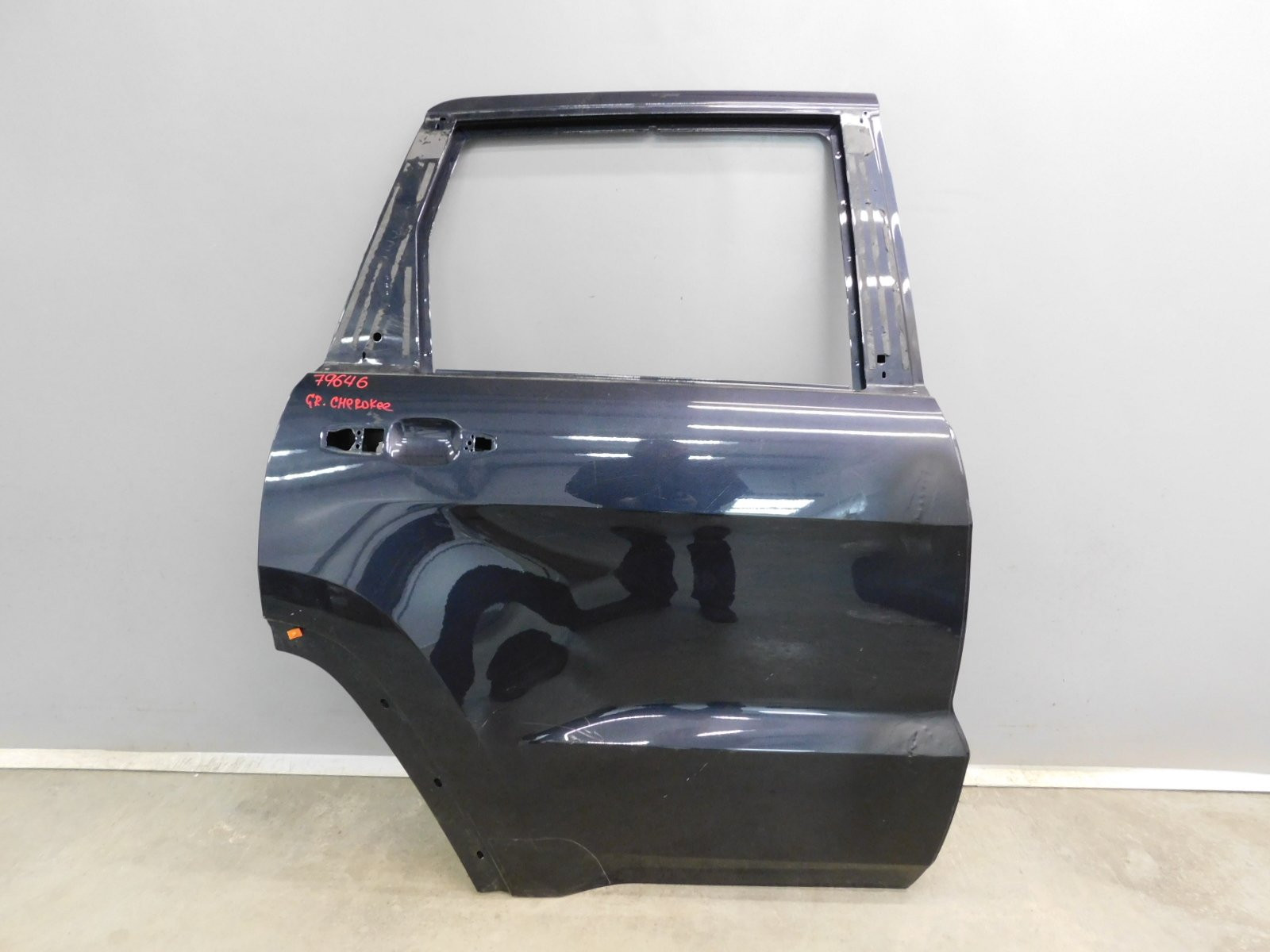 Дверь задняя правая Jeep Grand Cherokee (WK2) 2010>