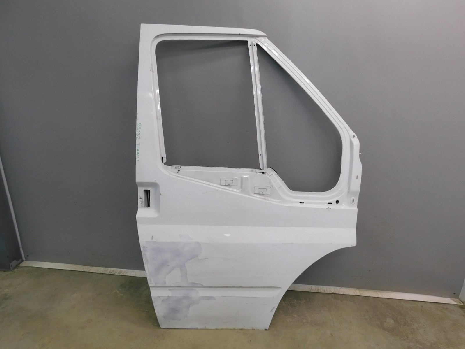 Дверь передняя правая Ford Transit 2006-2013
