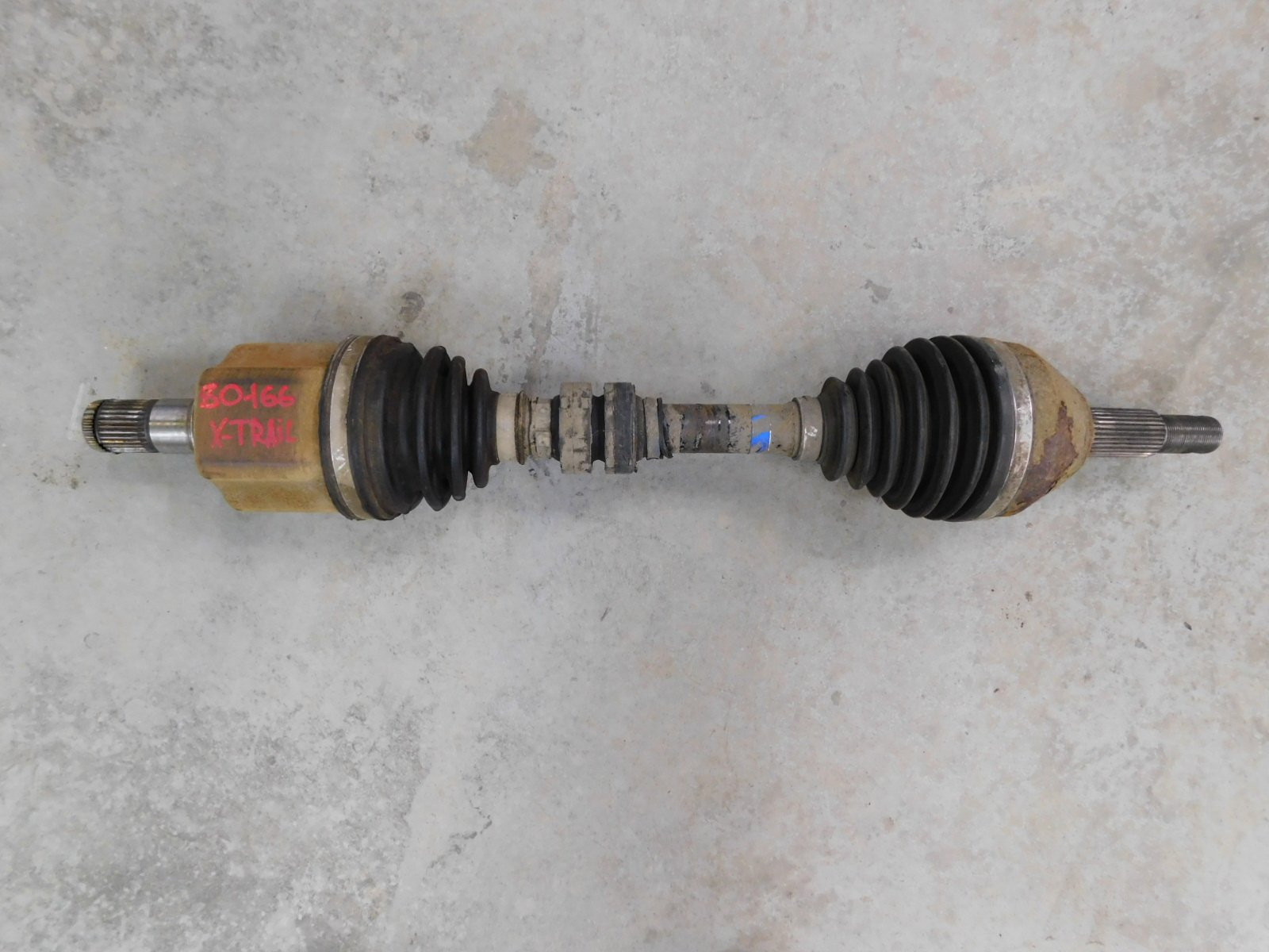 Полуось левая (привод) Nissan X-Trail (T31) 2007-2014