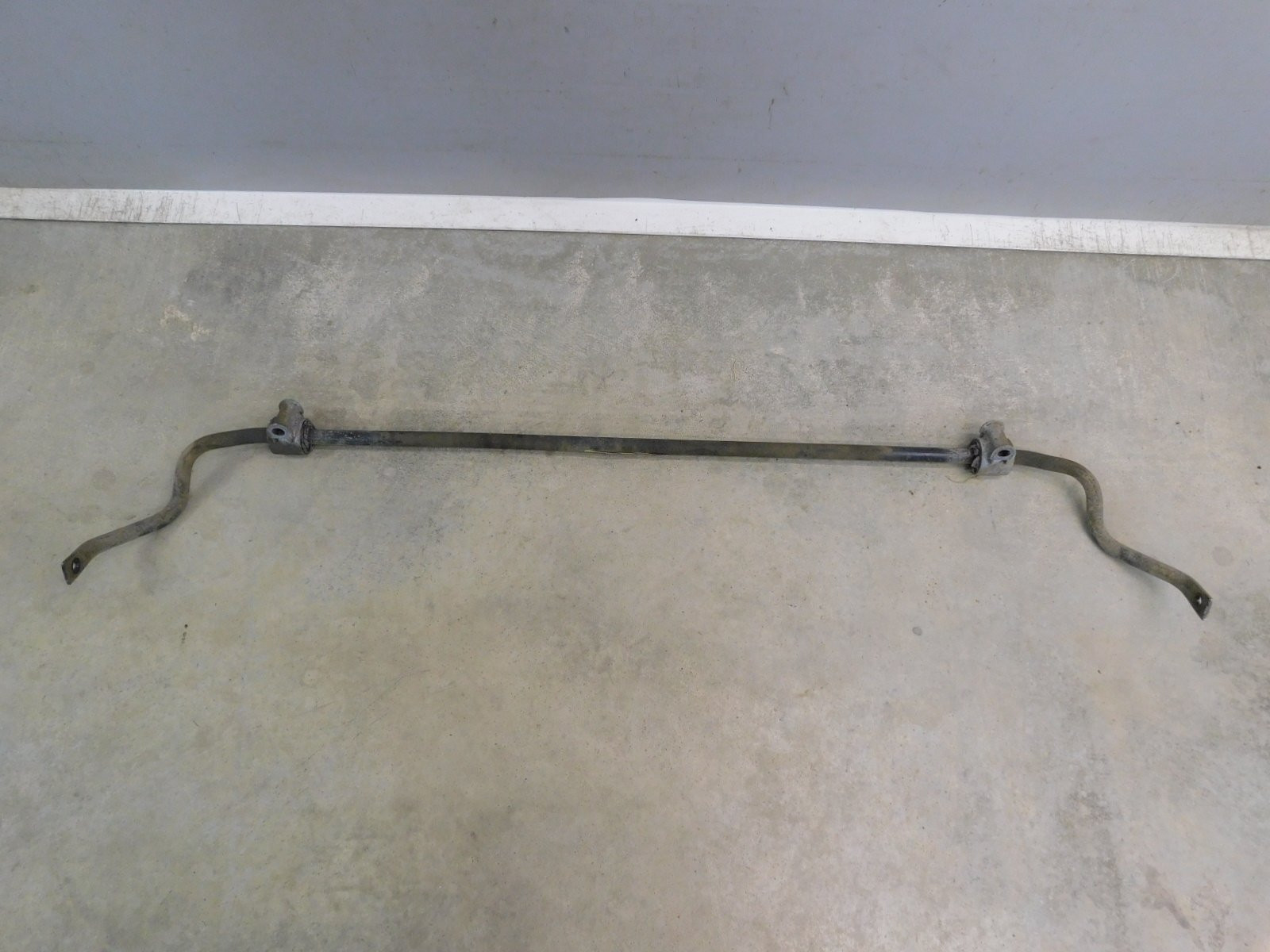 Стабилизатор задний Mercedes-Benz C-Klasse W205 2013>