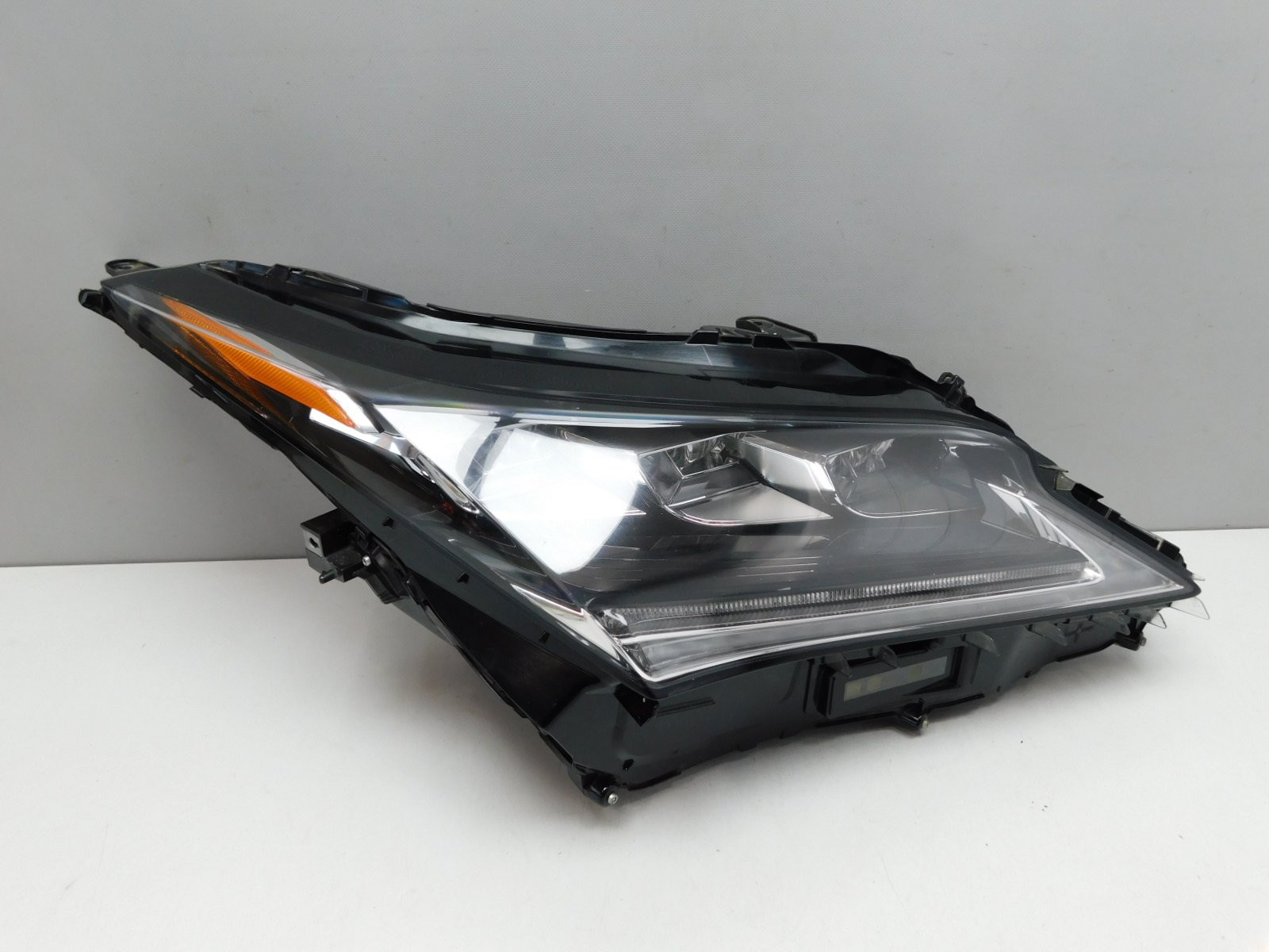 Фара правая Lexus RX IV 2015>