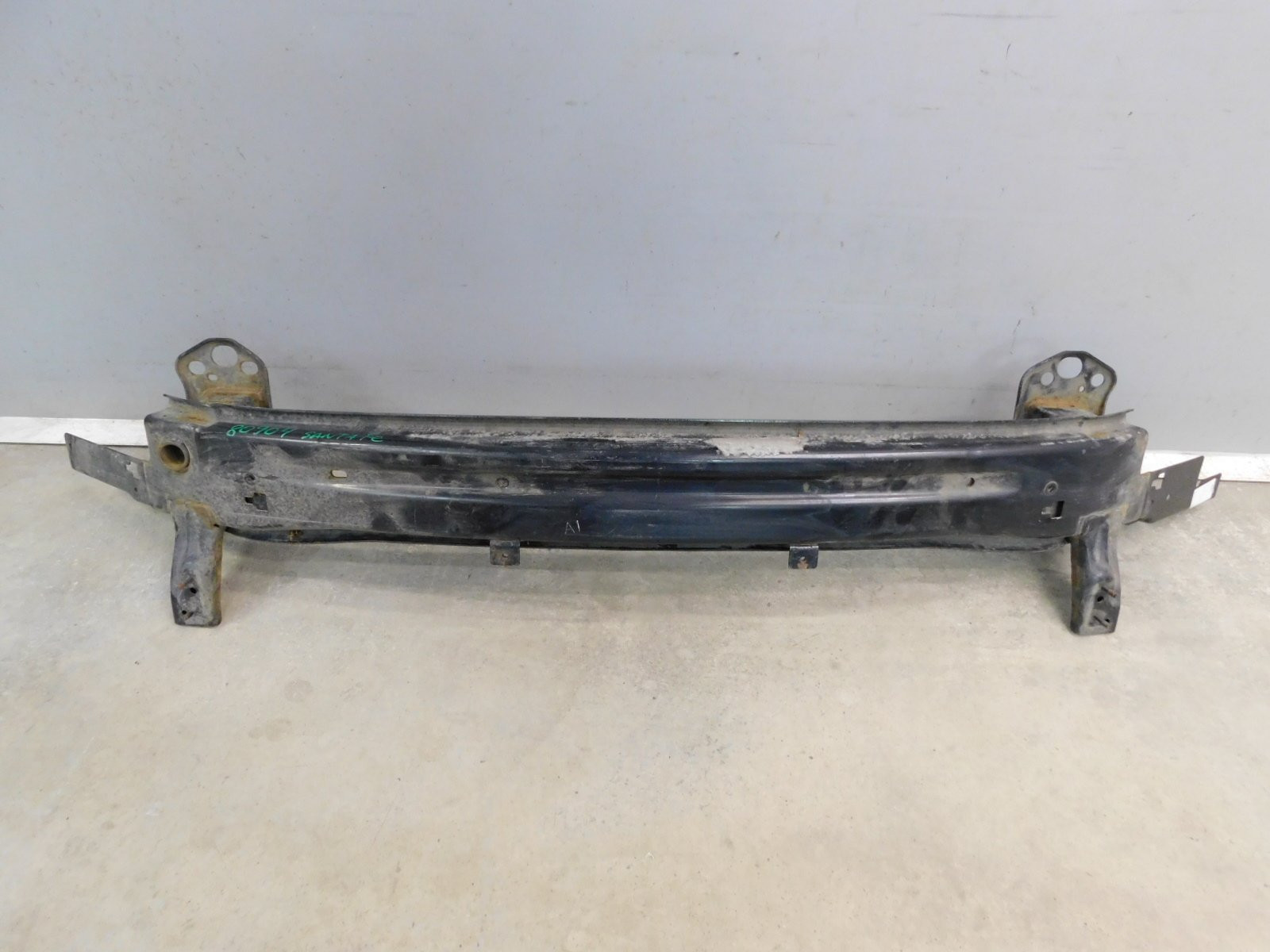 Усилитель переднего бампера Hyundai Santa Fe 2012-2018