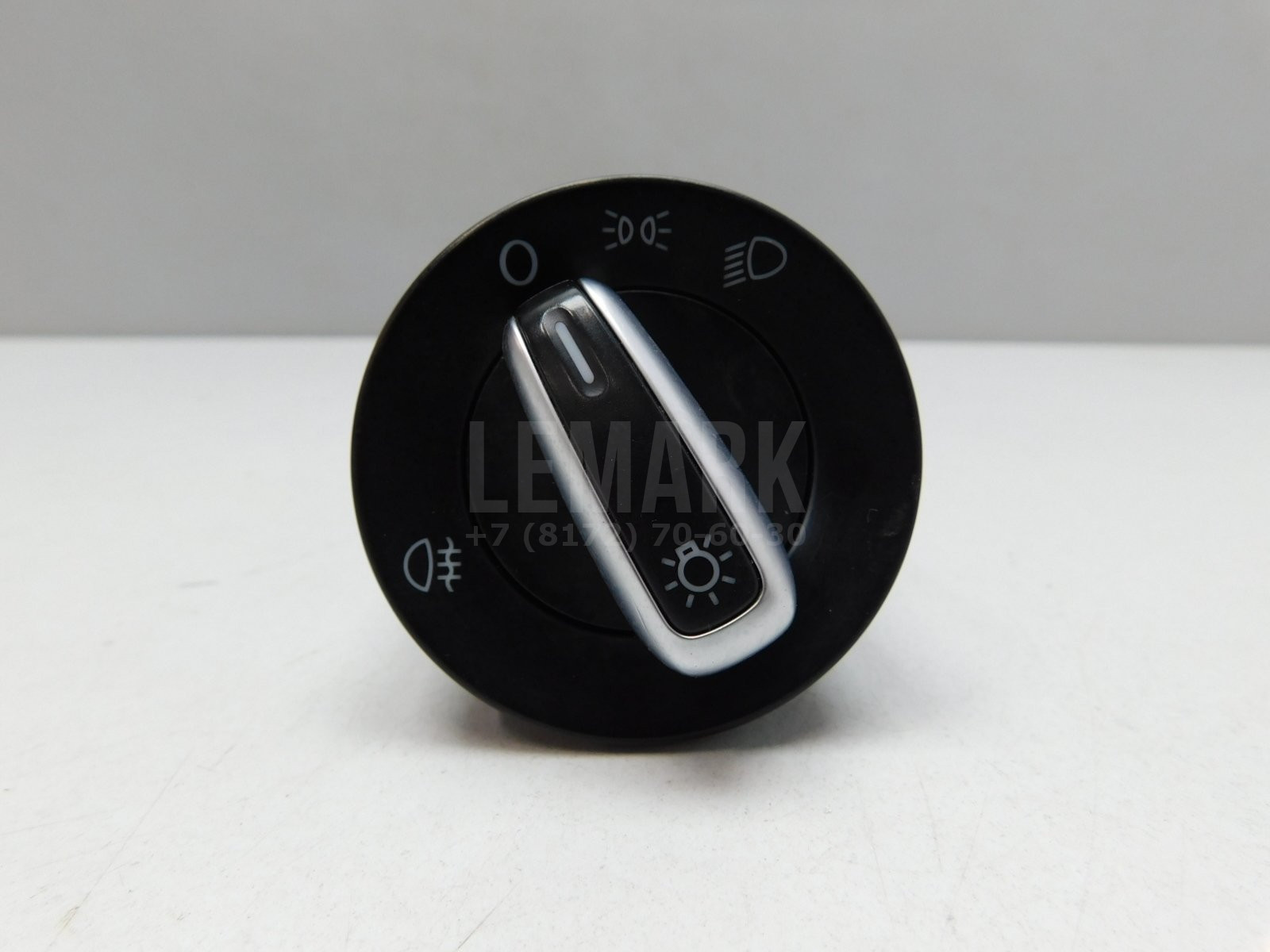 Переключатель света фар Volkswagen Polo Sedan 2011-2020 6R0941531F