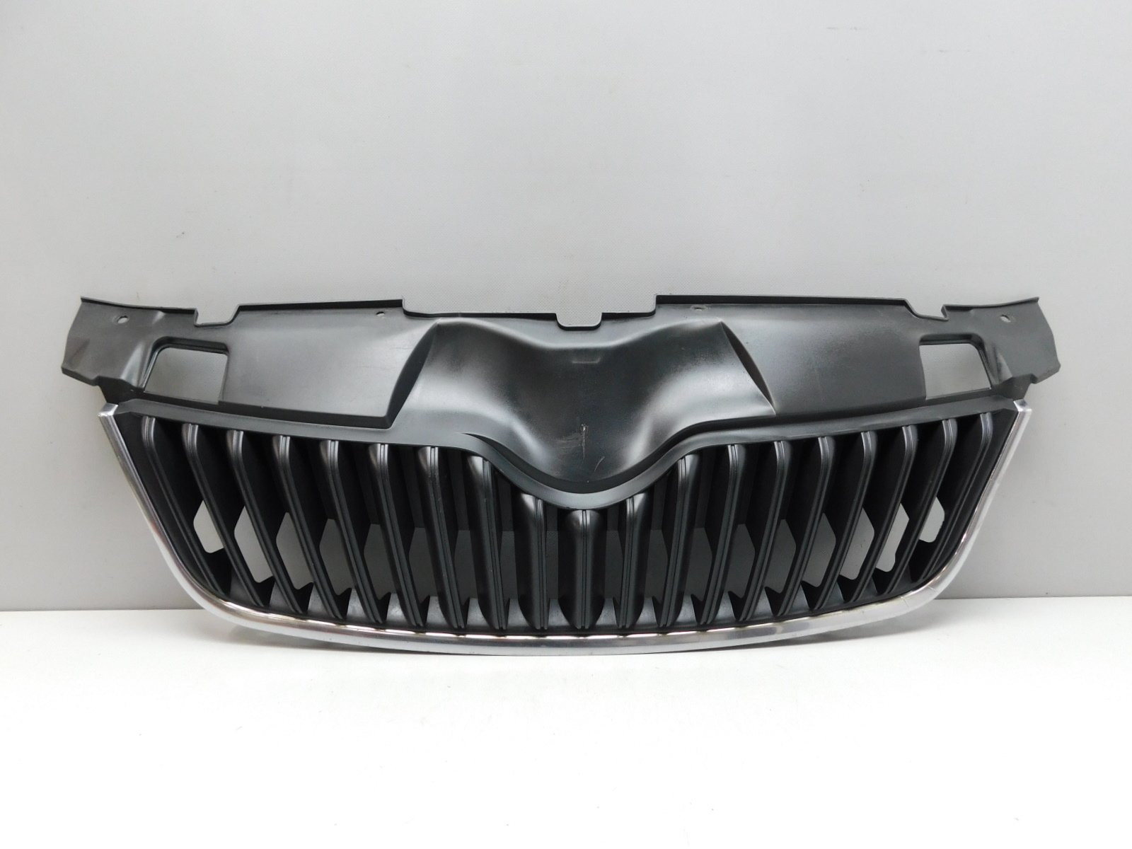 Решетка радиатора Skoda Fabia 2007-2015
