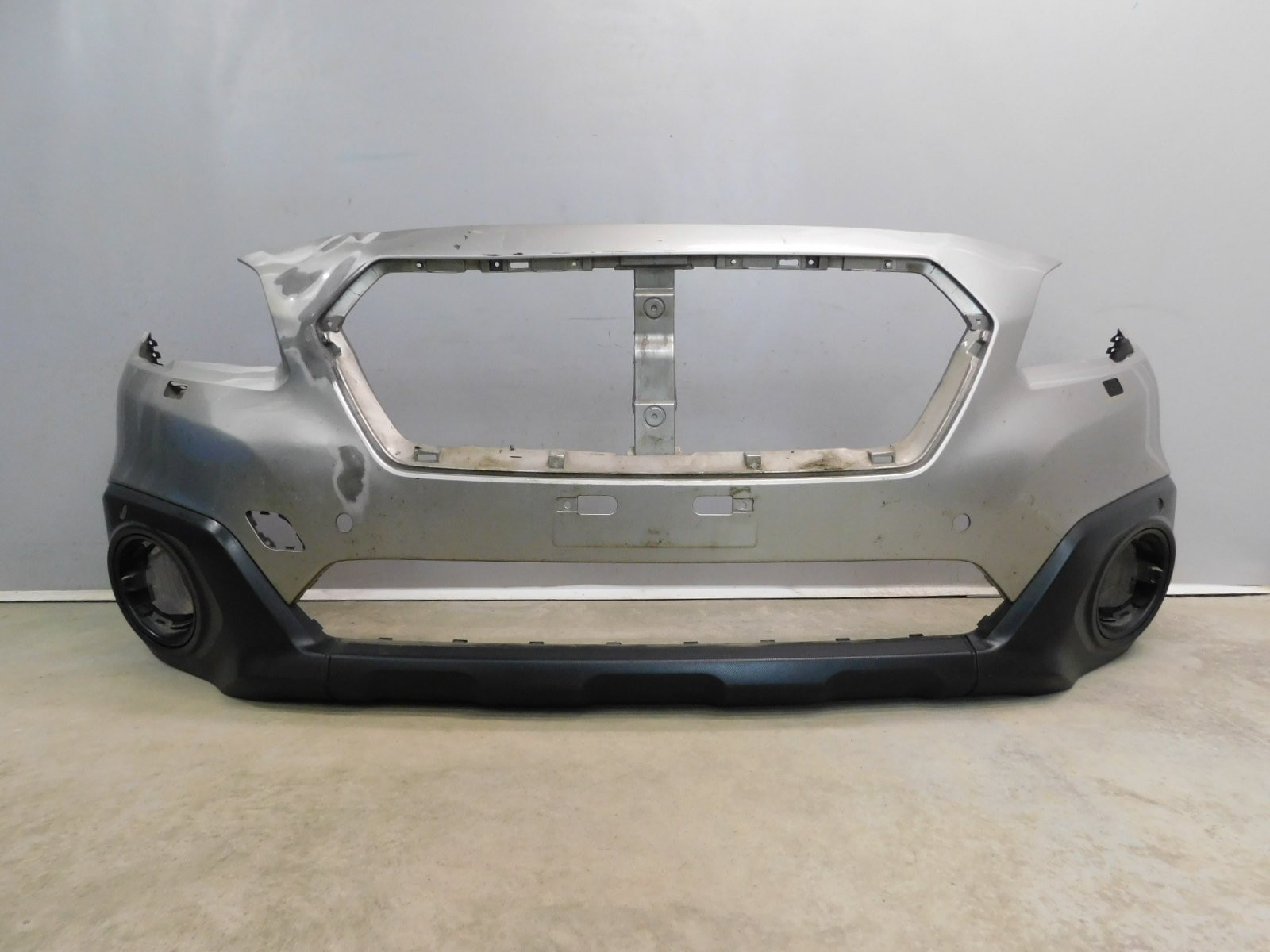 Бампер передний Subaru Legacy Outback (B15) 2015>