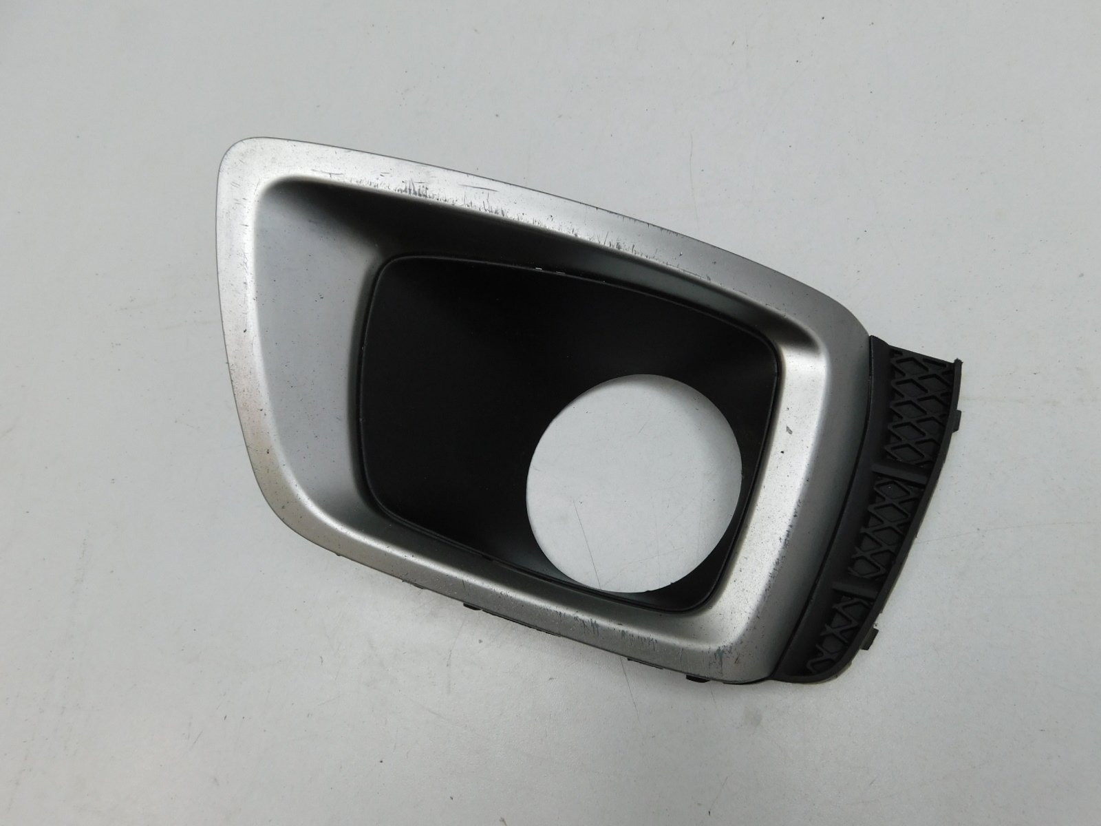 Рамка для противотуманных фар Subaru Forester (S13) 2012>