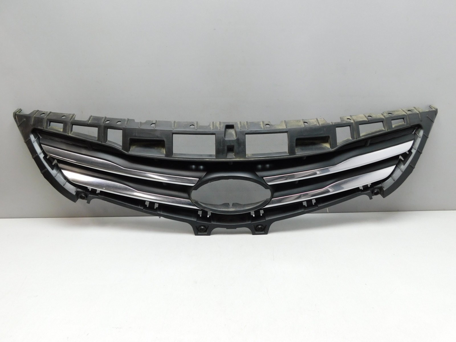 Решетка радиатора Hyundai Solaris 2010-2017