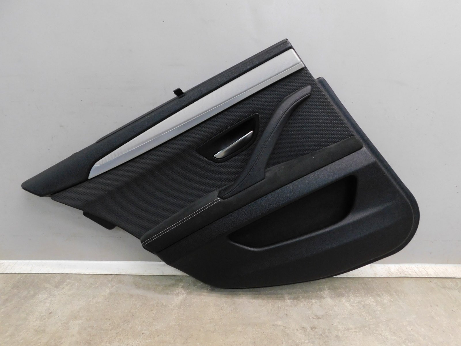 Обшивка двери задней левой BMW 5-серия F10/F11 2009>