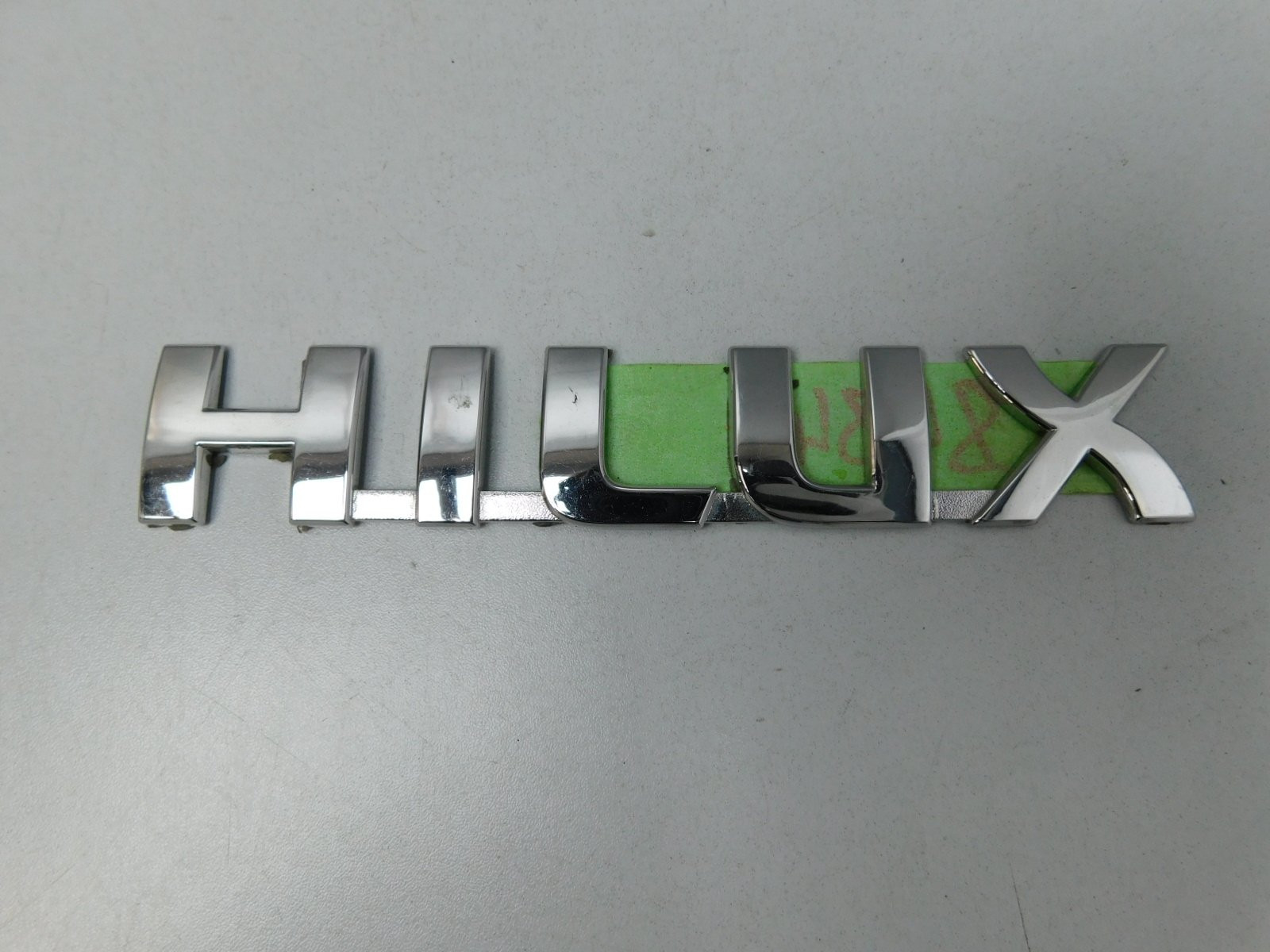 Эмблема Toyota Hilux 2005-2015