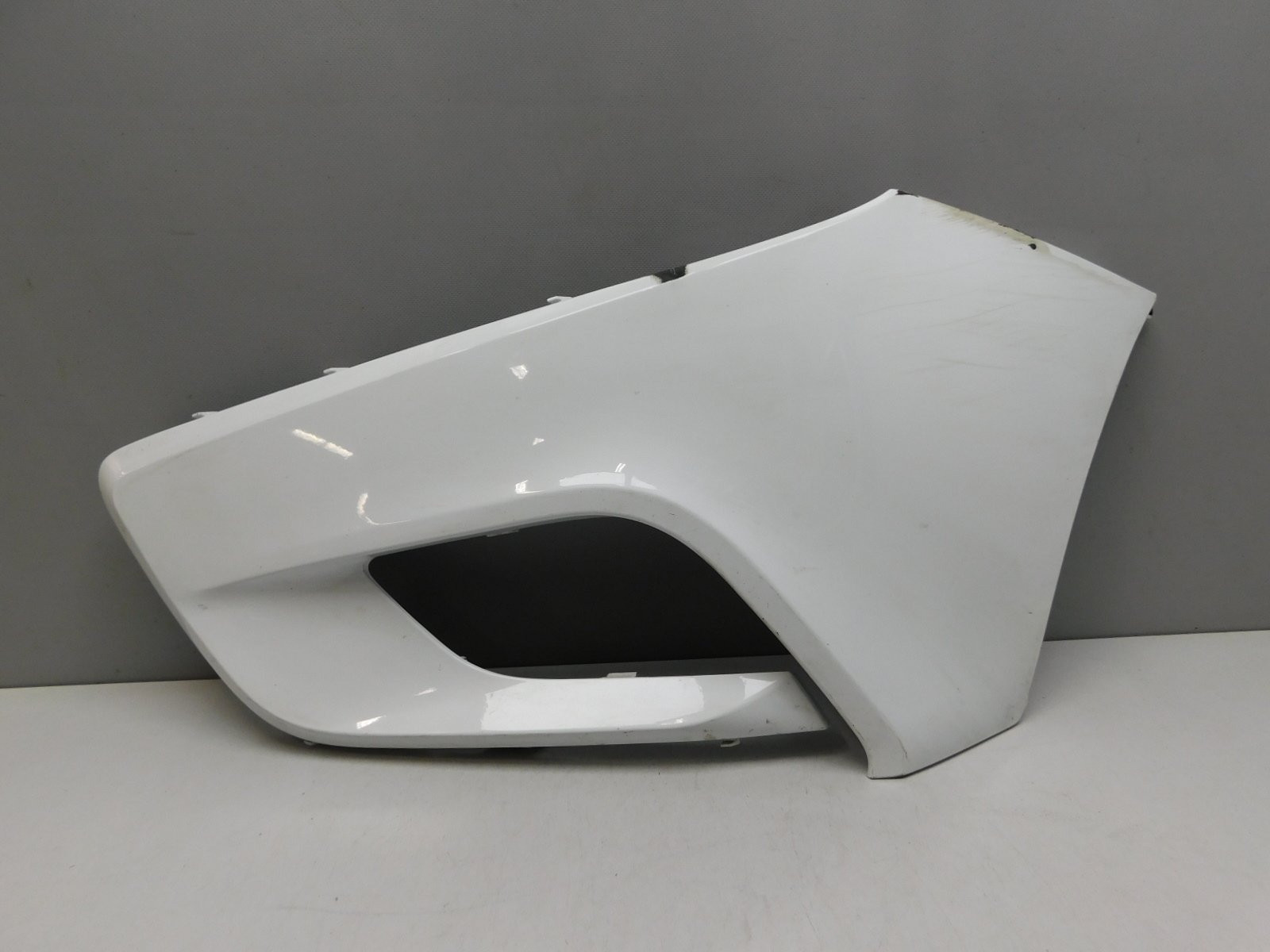 Накладка переднего бампера VAZ Vesta 2015>