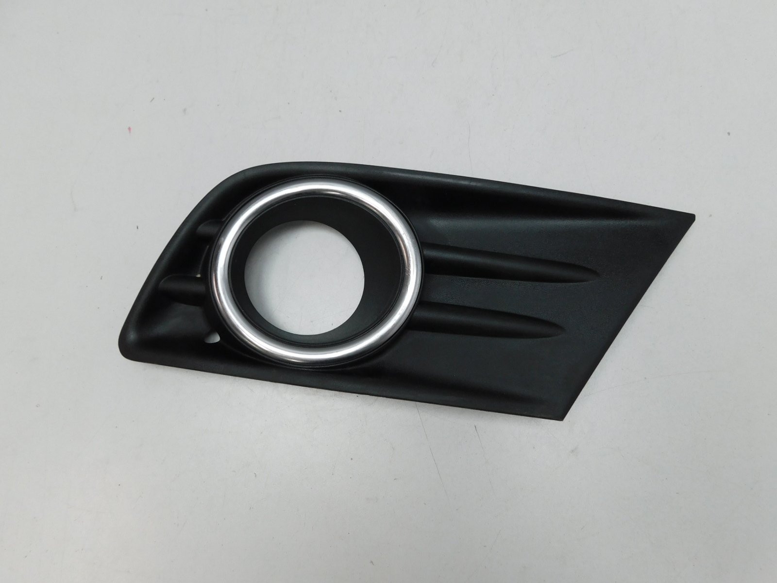 Решетка в бампер правая Honda Pilot 2008>