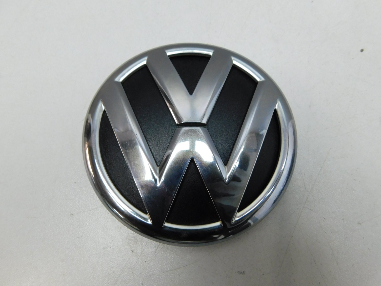 Эмблема Volkswagen Jetta 2011>