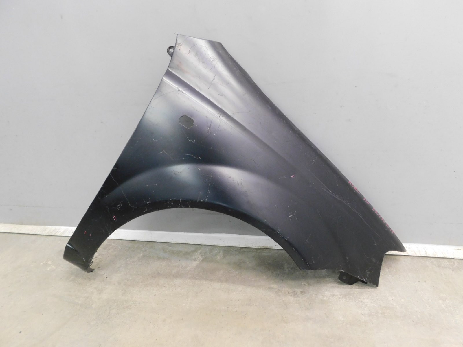 Крыло переднее правое Chevrolet Aveo 2004-2011