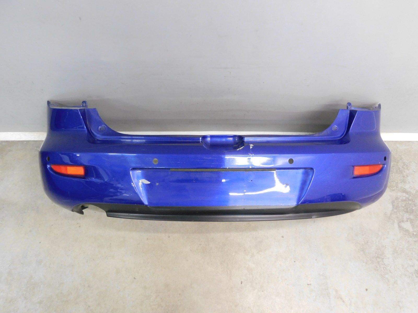 Задний бампер мазда 3 бк. Задний бампер mazda 3 бк 2005. Mazda 3 bk задний бампер. Бампер мазда 3 бк. Задний бампер мазда 3 бк.