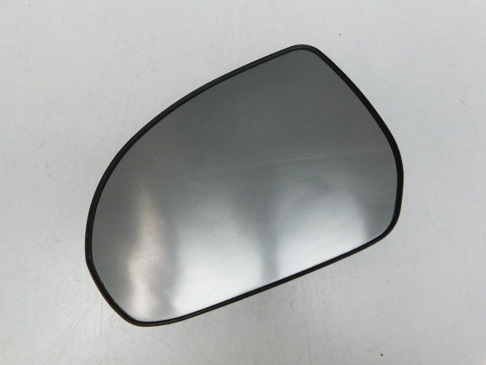 Стекло зеркала левого Kia Rio 2011>