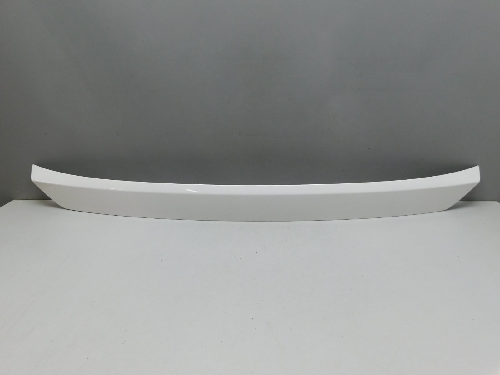 Накладка двери багажника Toyota RAV 4 2013-2019