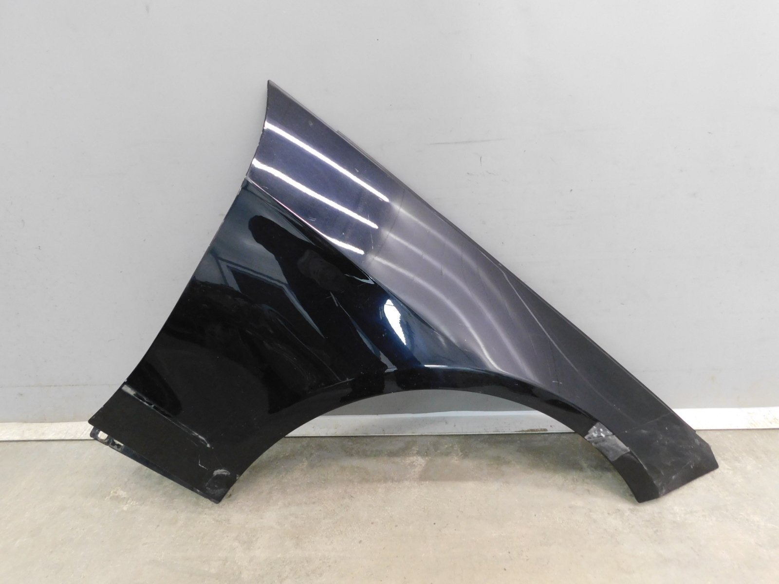 Крыло переднее правое Mercedes-Benz E-Klasse W212 2009>