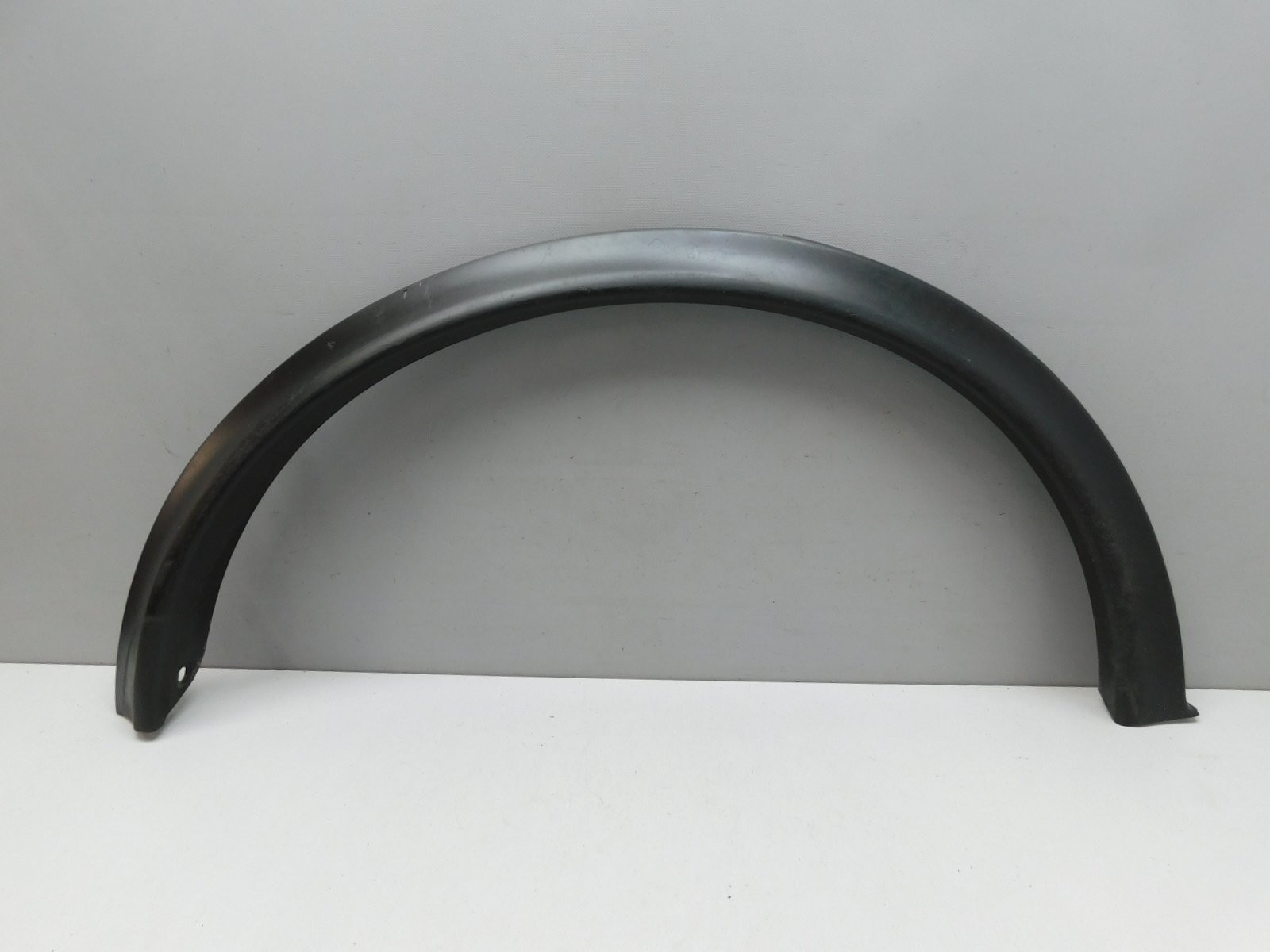 Накладка крыла заднего  правого Nissan Juke 2011>