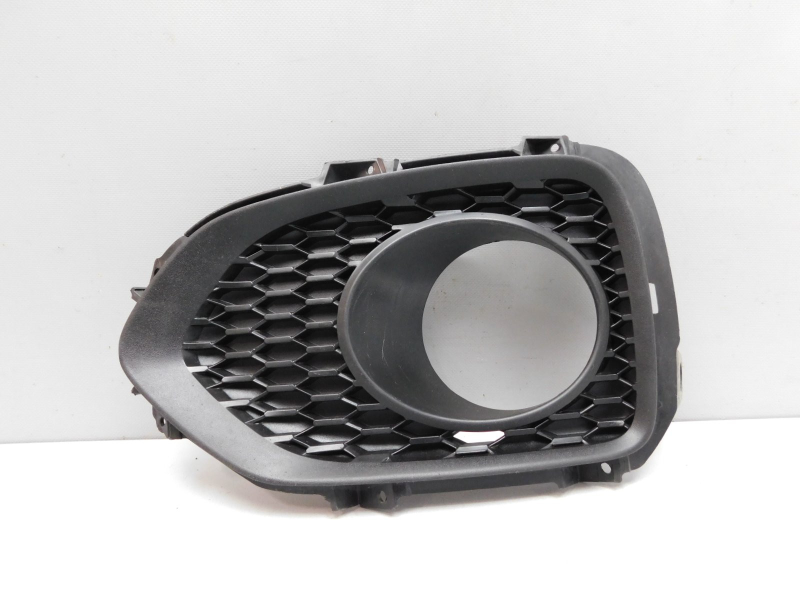 Решетка в бампер левая Kia Sorento 2009>