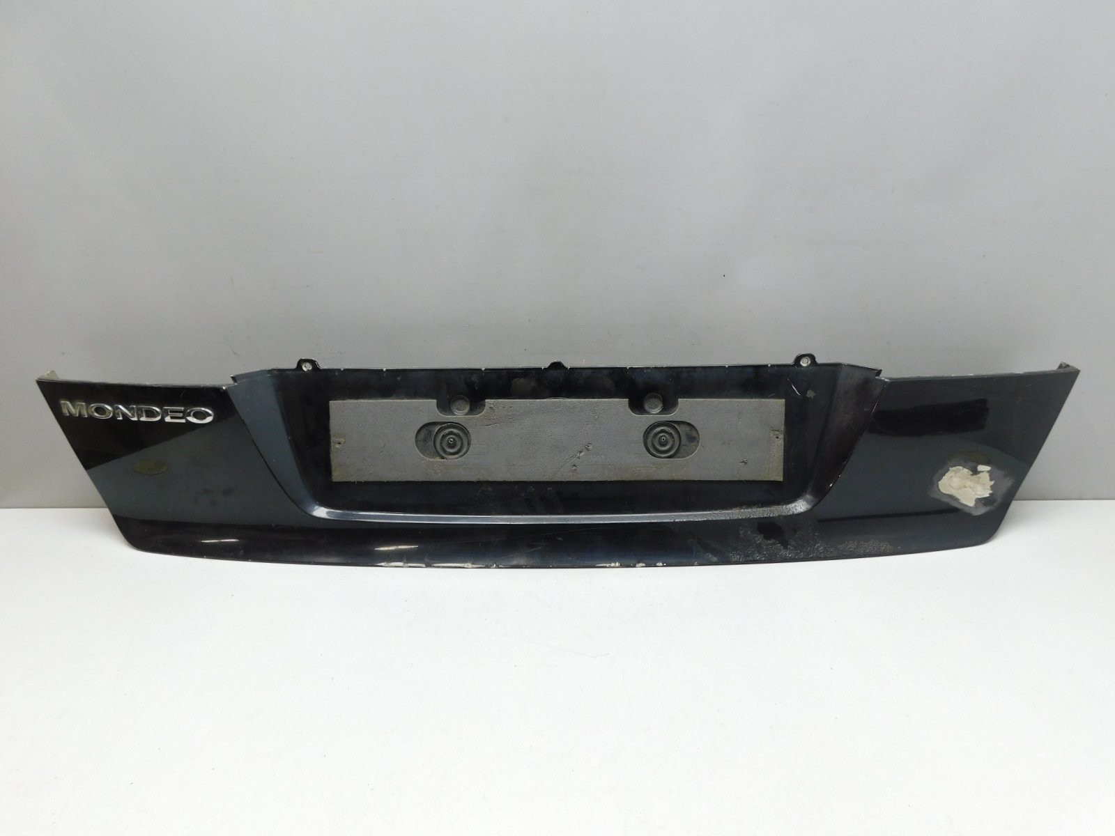 Накладка крышки багажника Ford Mondeo IV 2007-2015