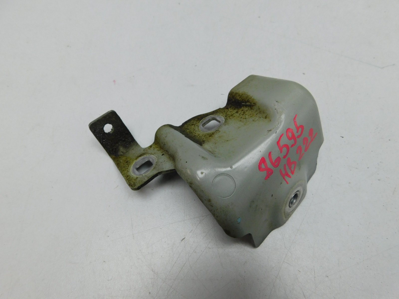 Кронштейн крепления левого крыла Mercedes-Benz S-Klasse W222 2013>