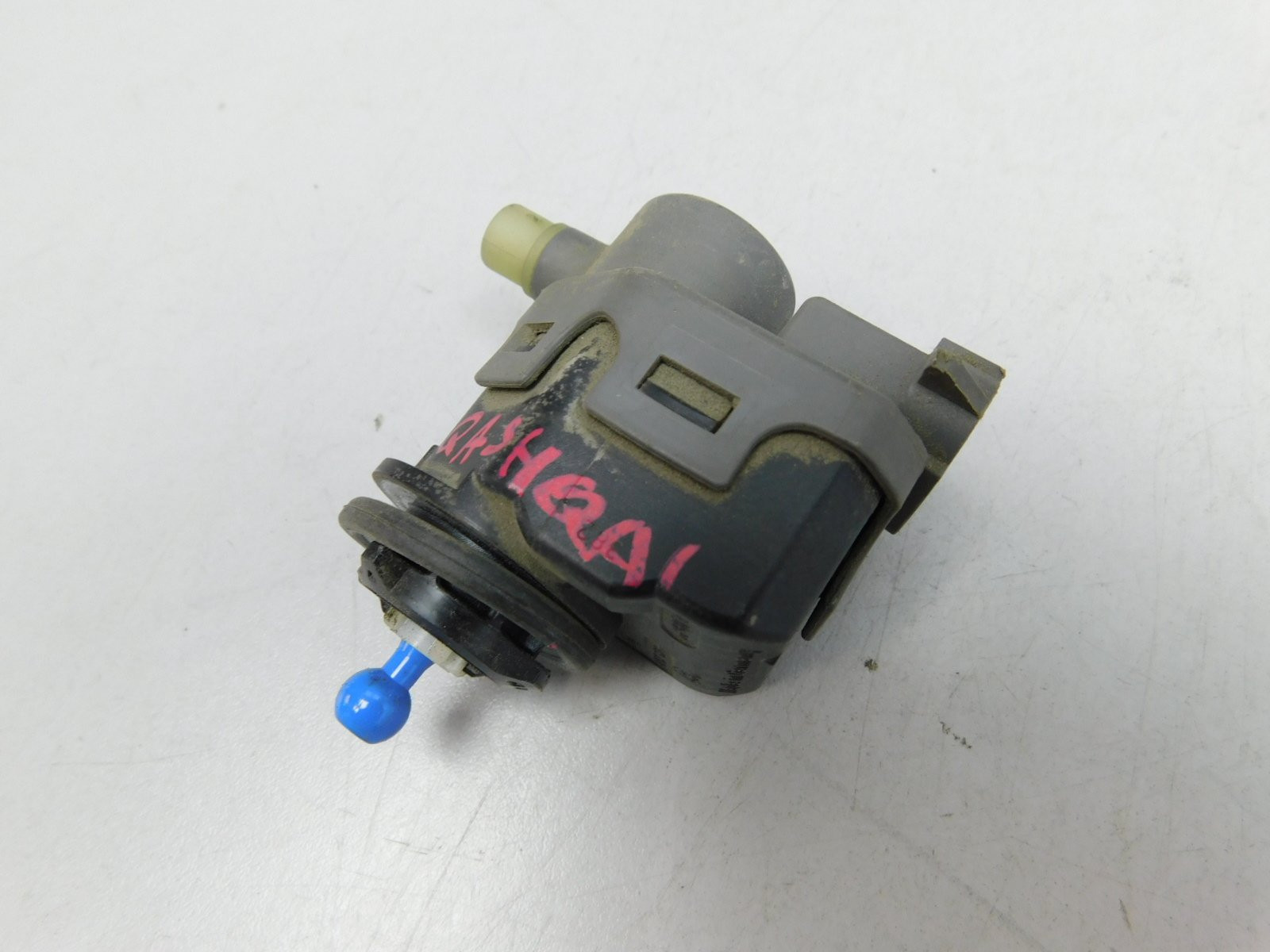 Моторчик корректора фары Nissan Qashqai 2006-2014