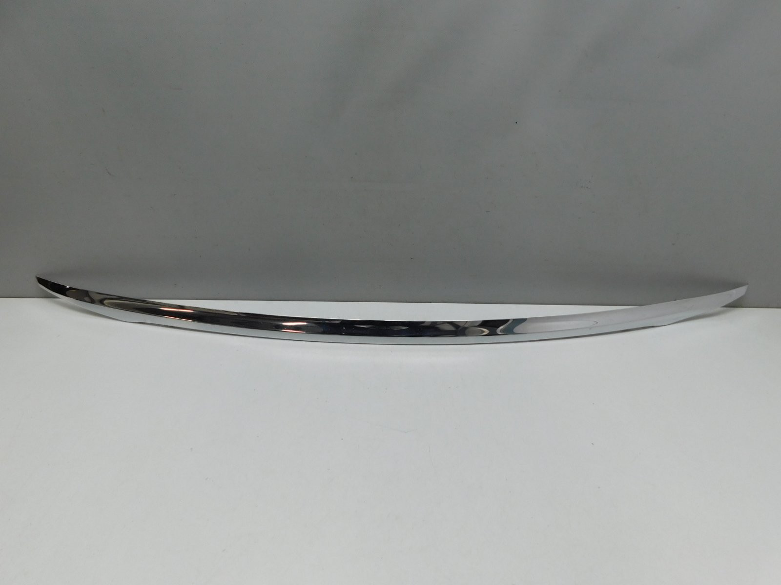 Молдинг крышки багажника Mercedes-Benz E-Klasse W213 2016>