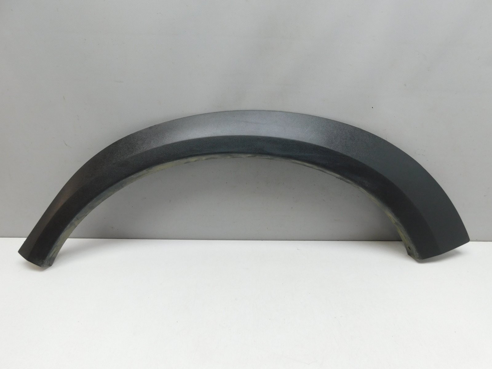 Накладка крыла заднего  левого Volvo XC70 Cross Country 2007-2016