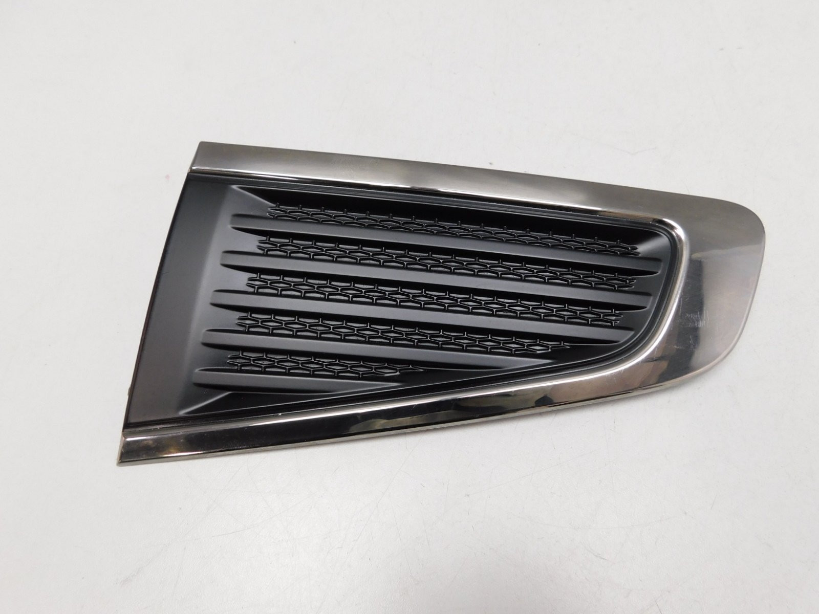 Накладка двери передней левой Renault Koleos 2017>