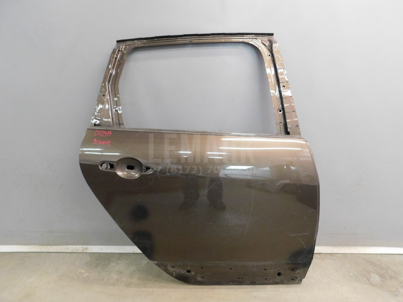 Дверь задняя правая Renault Scenic 2009> 821005429R