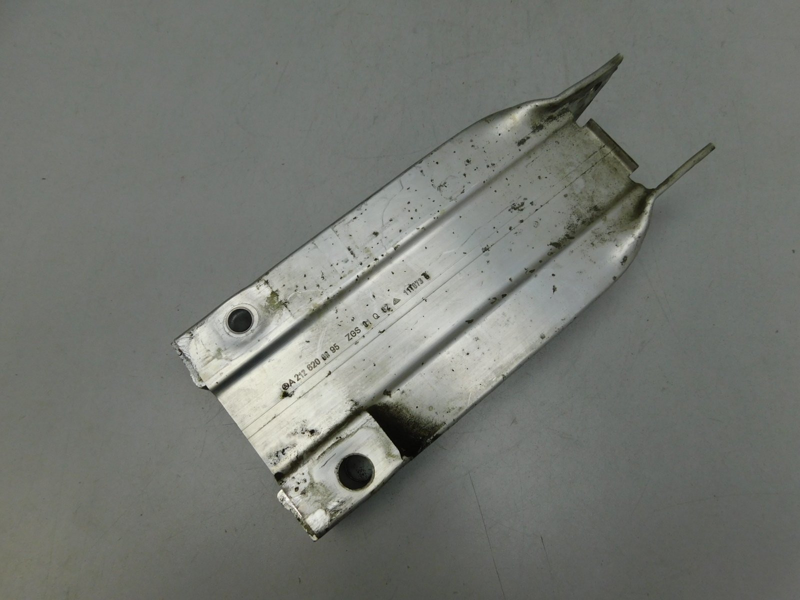 Кронштейн усилителя переднего ба Mercedes-Benz E-Klasse W212 2009>