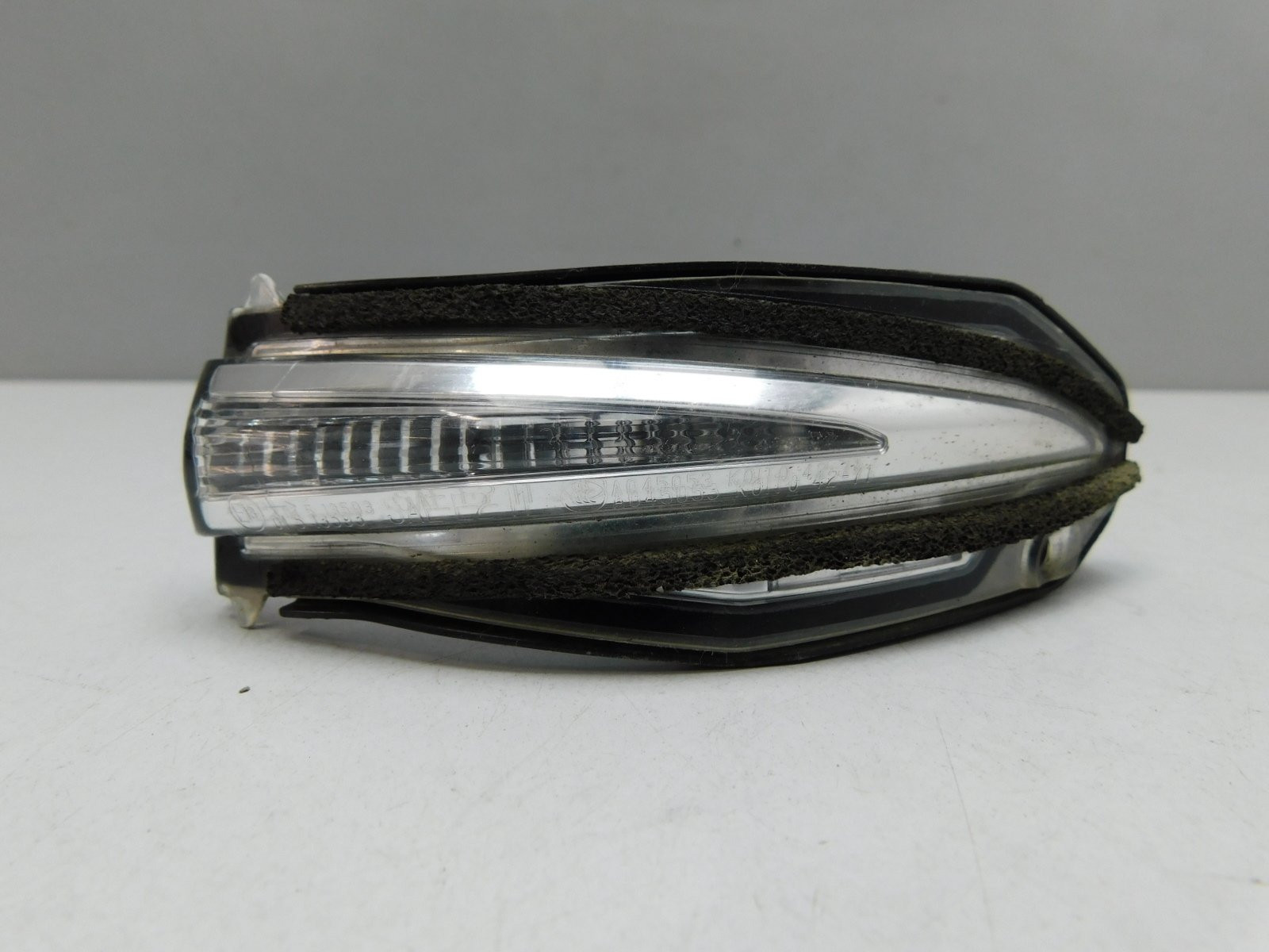 Повторитель указателя поворота Toyota RAV 4 2013-2019